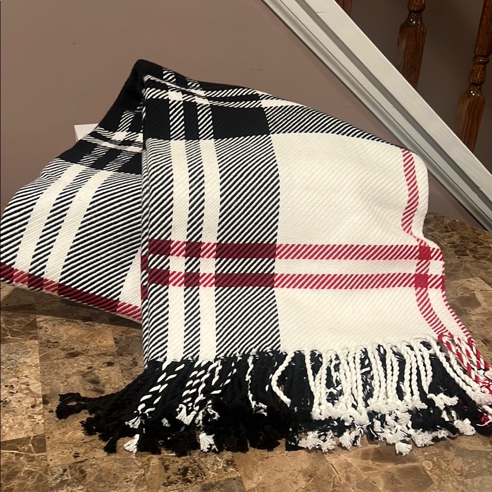 Williams Sonoma Home Plaid Throw